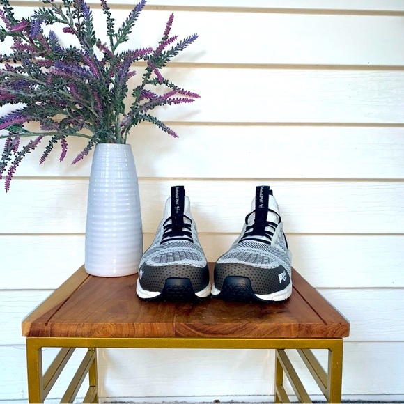 Women’s New Without Tags Timberland PRO Monochrome Knit Sneakers size 6 - Picture 3 of 7